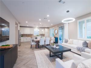 MLS #OC25235349 image #0