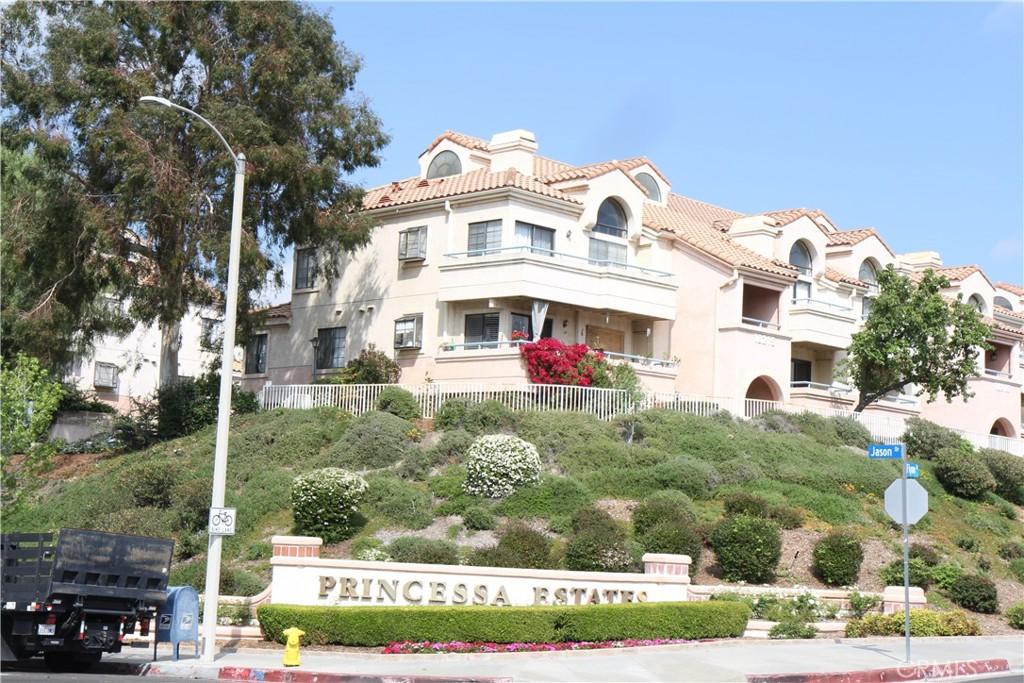 MLS #OC25235530 image #0