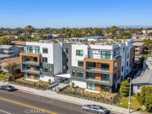 MLS #OC25235828 image #0