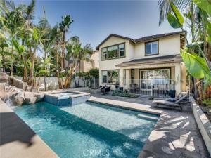 MLS #OC25235982 image #0