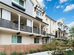 MLS #OC25236226 image #0