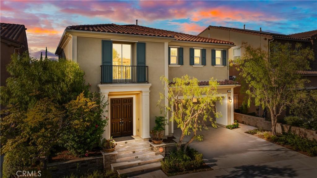 MLS #OC25236336 image #0