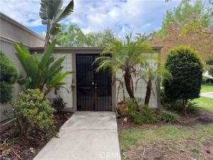 MLS #OC25236343 image #0