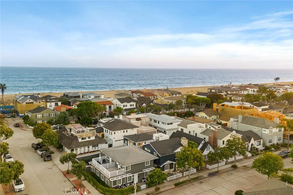 MLS #OC25236546 image #0