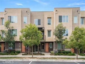 MLS #OC25236625 image #0