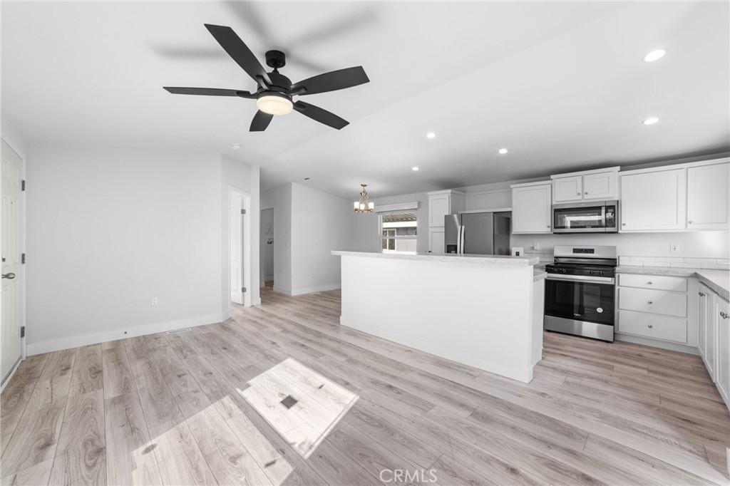 MLS #OC25236859 image #0