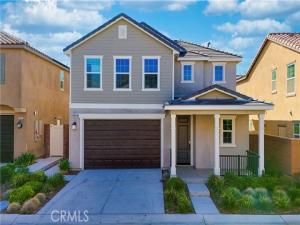 MLS #OC25237018 image #0