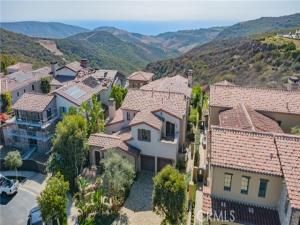 MLS #OC25237085 image #0