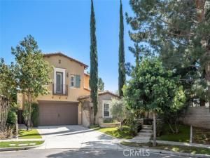 MLS #OC25237119 image #0