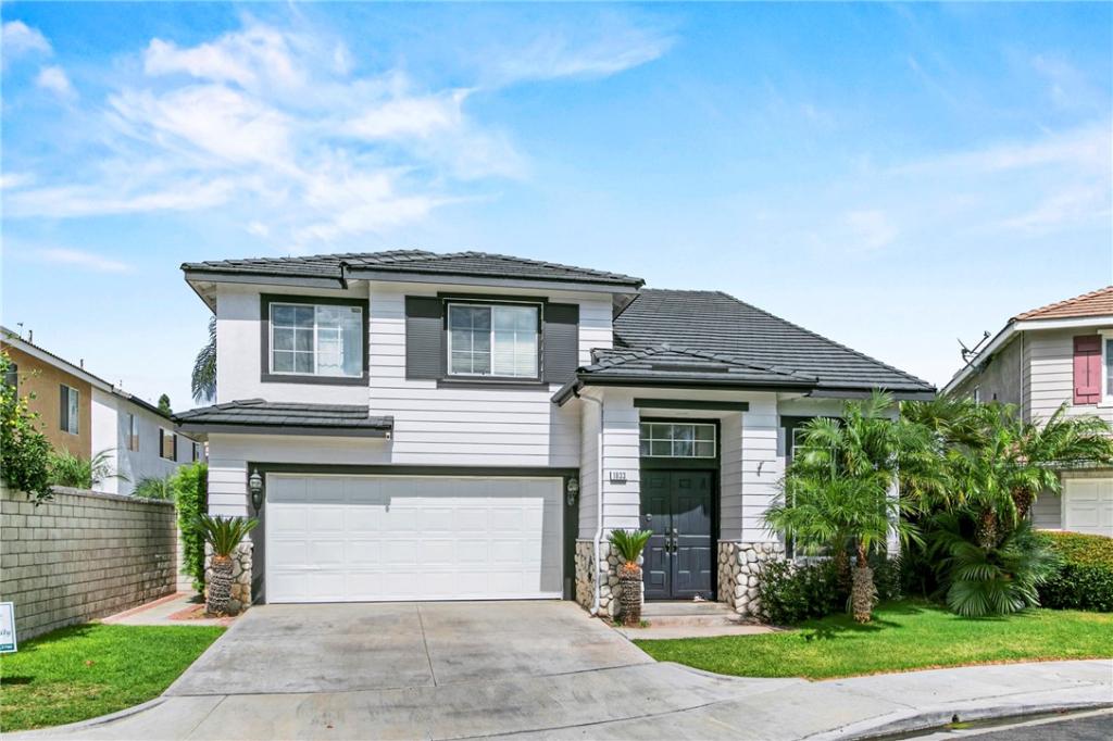 MLS #OC25237151 image #0