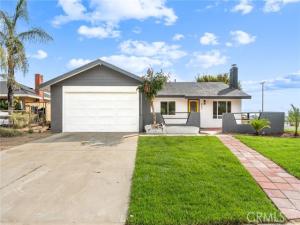 MLS #OC25237343 image #0