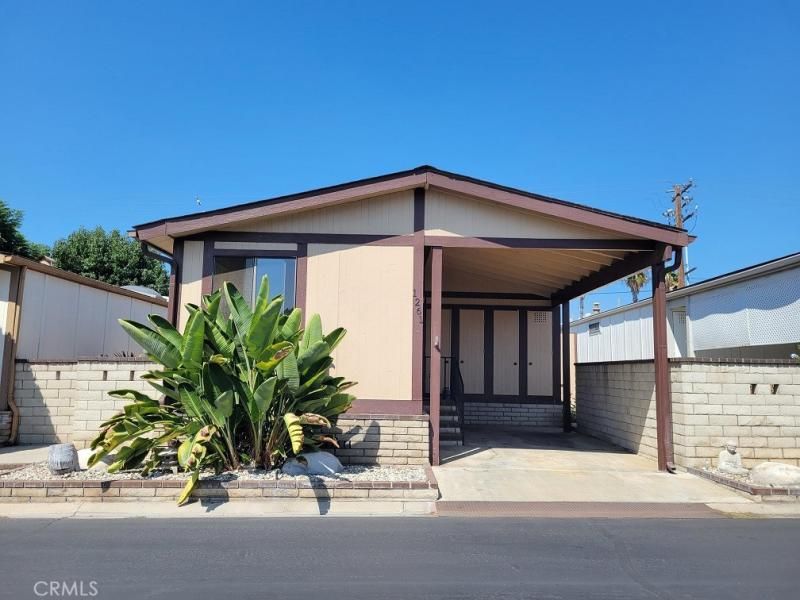 MLS #OC25237630 image #0