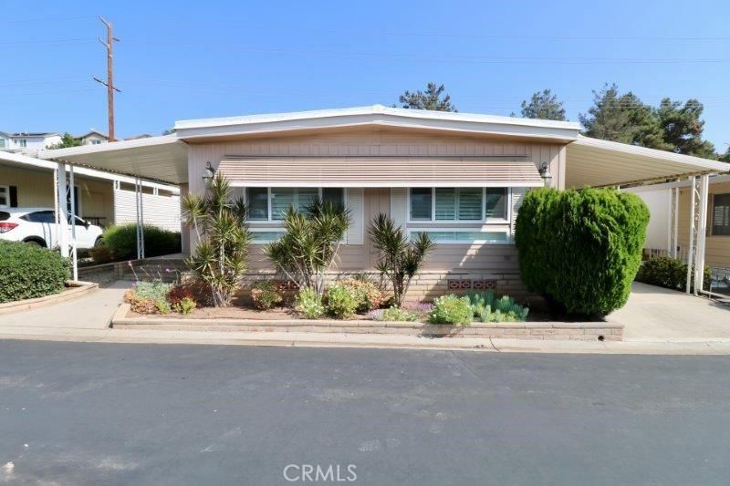 MLS #OC25237648 image #0