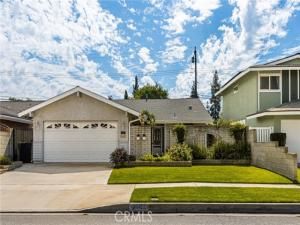 MLS #OC25237689 image #0