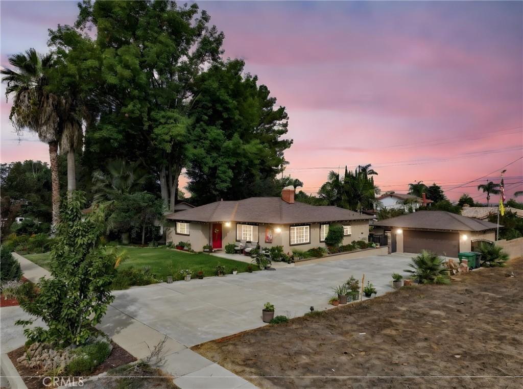 MLS #OC25237725 image #0