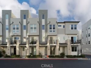 MLS #OC25237821 image #0