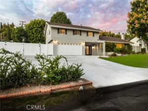 MLS #OC25237892 image #0