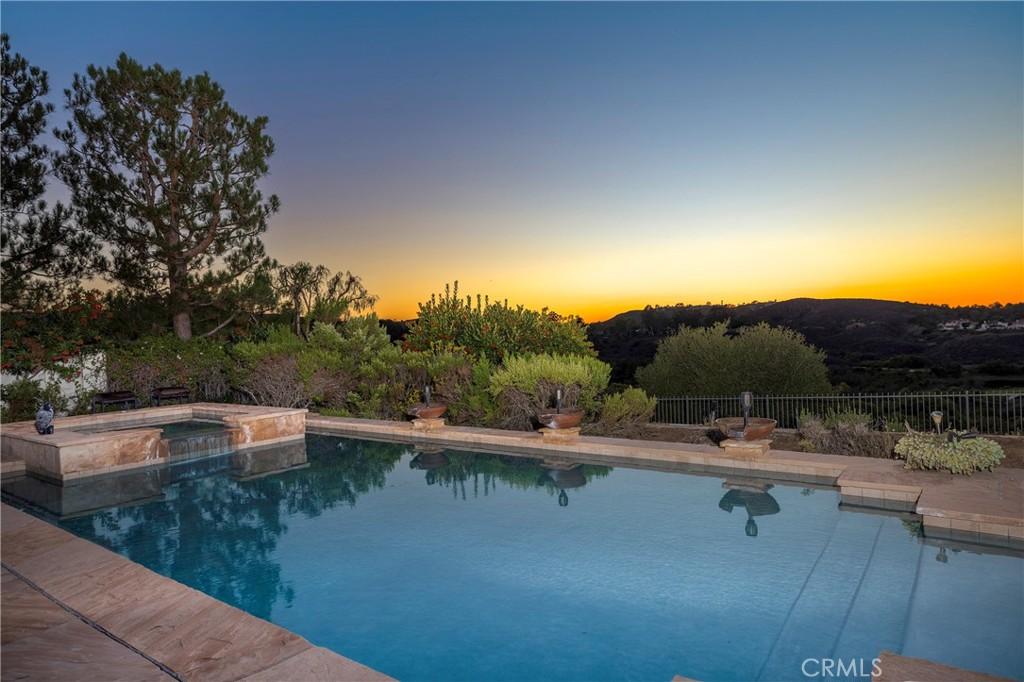 MLS #OC25237978 image #0