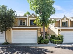 MLS #OC25238177 image #0