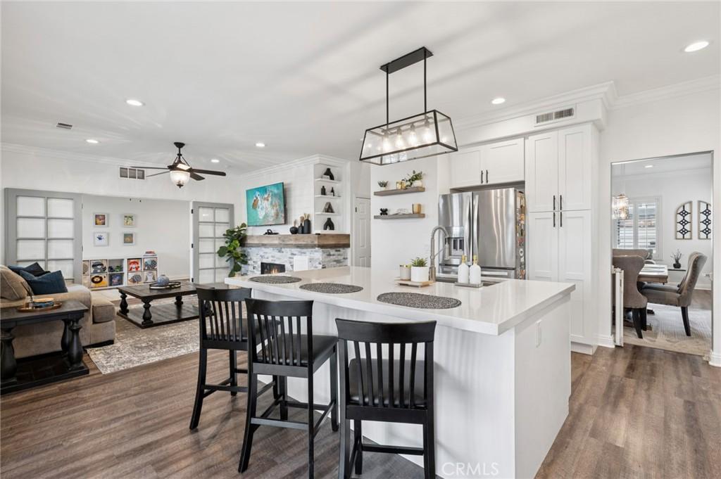 MLS #OC25238339 image #0