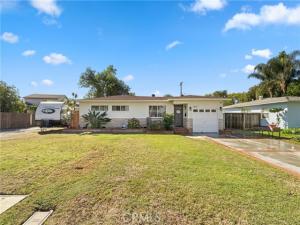 MLS #OC25238503 image #0