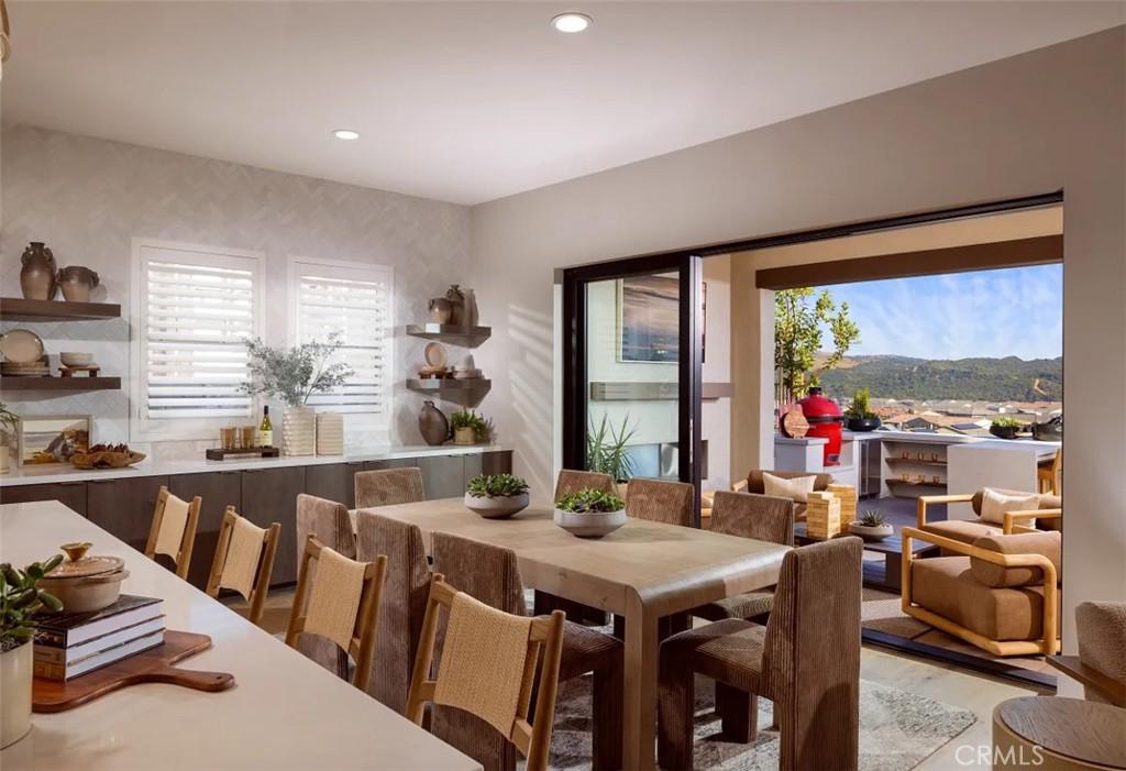 MLS #OC25238540 image #0