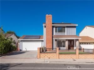 MLS #OC25238567 image #0