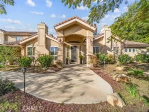 MLS #OC25238611 image #0