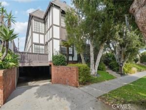 MLS #OC25238928 image #0