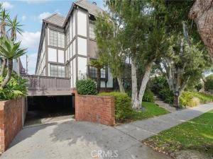 MLS #OC25238928 image #0