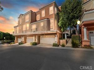 MLS #OC25239276 image #0