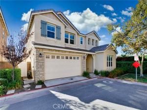 MLS #OC25239438 image #0