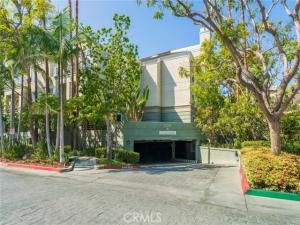 MLS #OC25239545 image #0