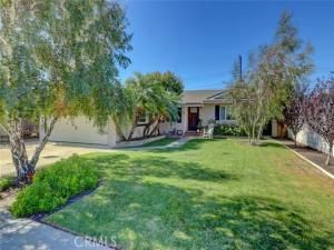 MLS #OC25239568 image #0