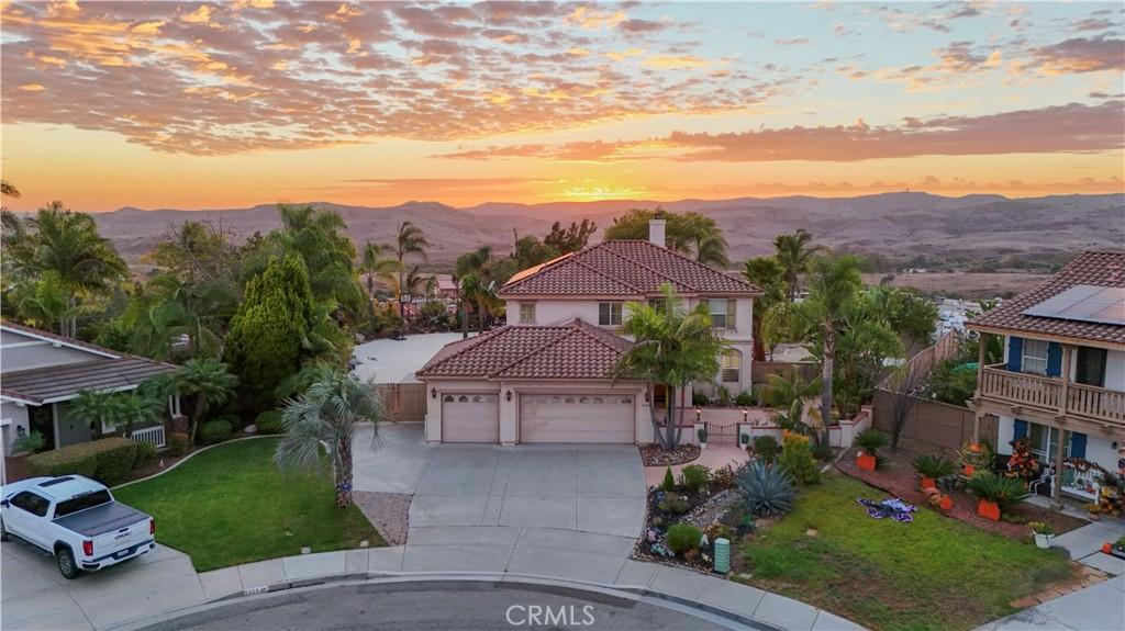 MLS #OC25239721 image #0