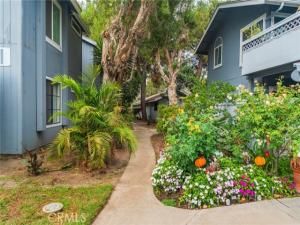 MLS #OC25239803 image #0