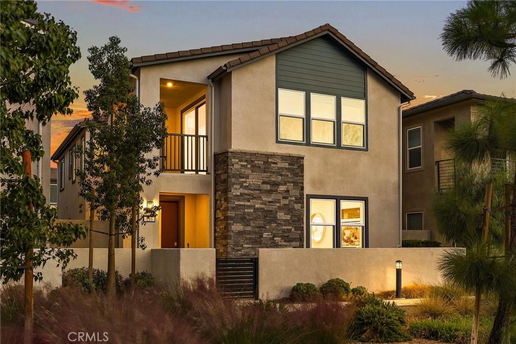 MLS #OC25239976 image #0