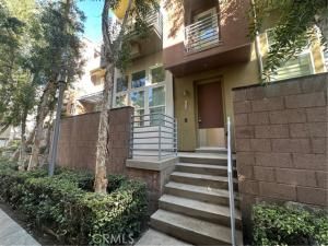 MLS #OC25240064 image #0