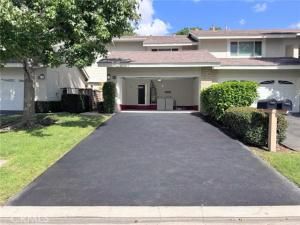 MLS #OC25240109 image #0