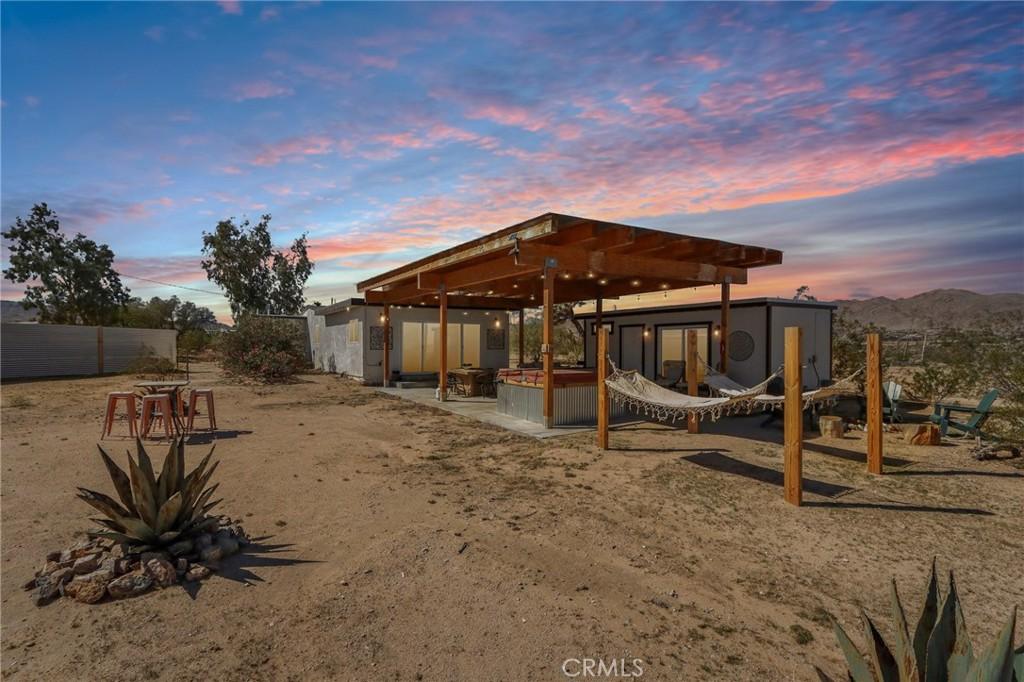 MLS #OC25240323 image #0