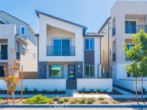 MLS #OC25240552 image #0