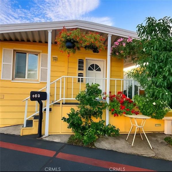 MLS #OC25240583 image #0