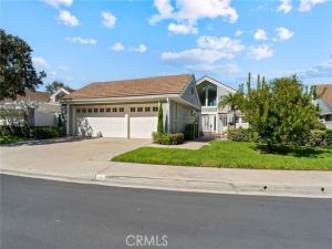 MLS #OC25240631 image #0