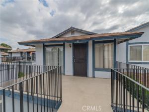 MLS #OC25240748 image #0