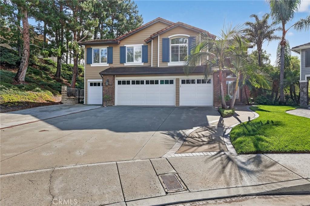 MLS #OC25240750 image #0