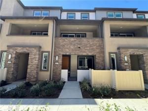 MLS #OC25240787 image #0