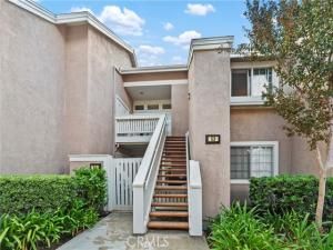 MLS #OC25241044 image #0