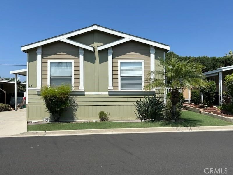 MLS #OC25241259 image #0