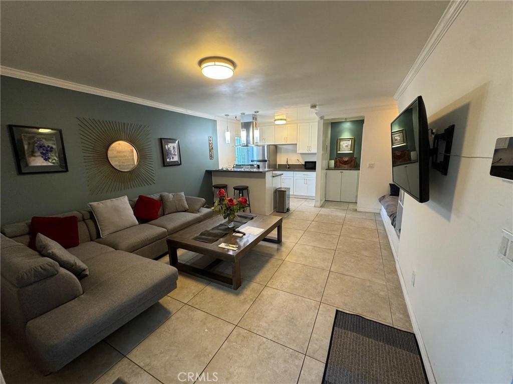 MLS #OC25241654 image #0