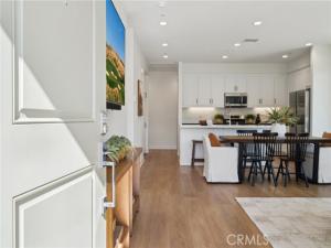 MLS #OC25241745 image #0